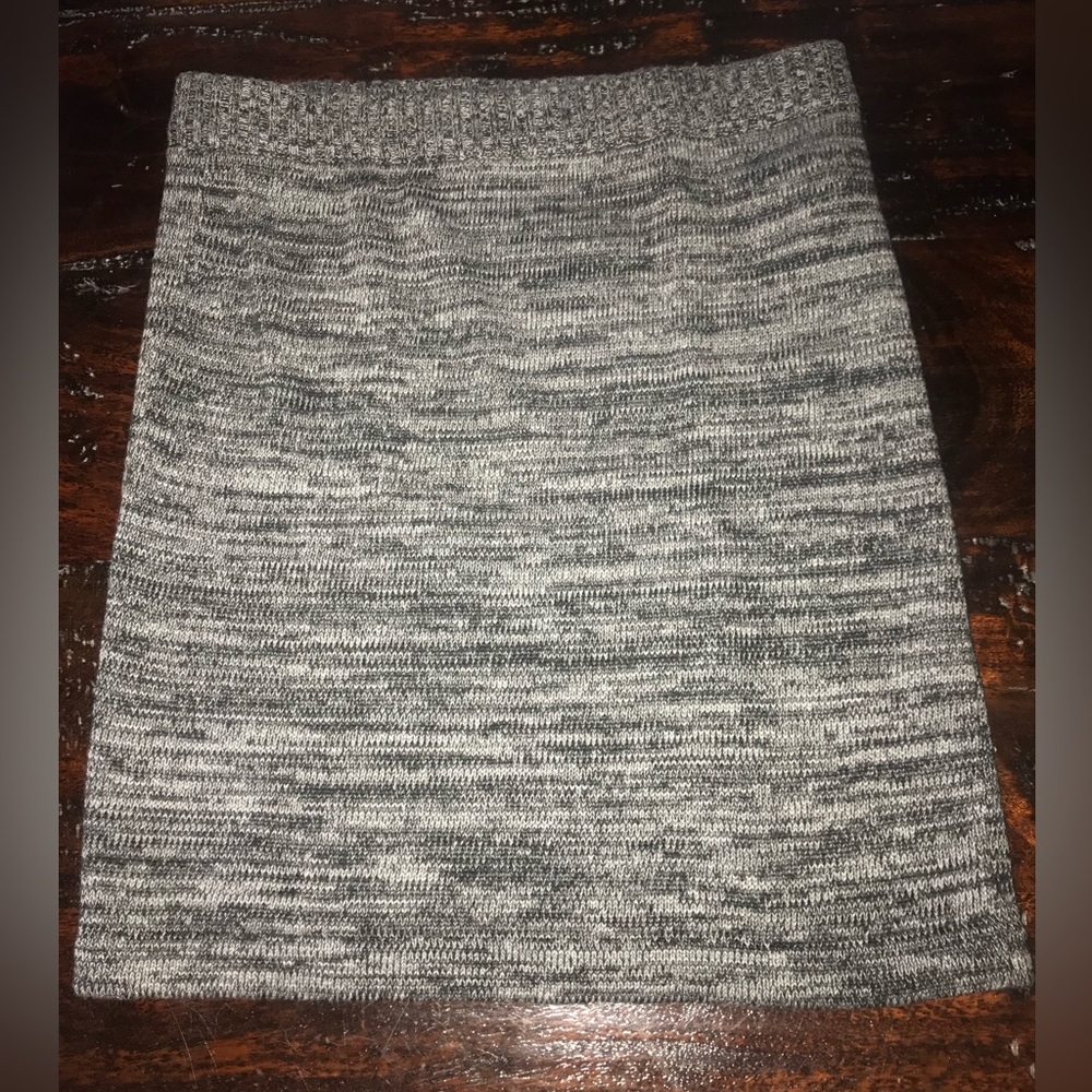 NWOT Forever 21 Black & White Knit Skirt size M